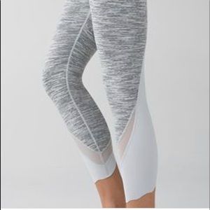 Gray & White Lululemon Leggings!